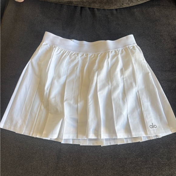 ALO Yoga Dresses & Skirts - ALO Yoga Women's White Skater Skirt
